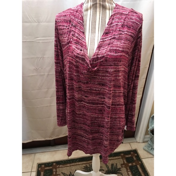 Daisy Fuentes Tops - Daisy Fuentes Cozy Chick Top